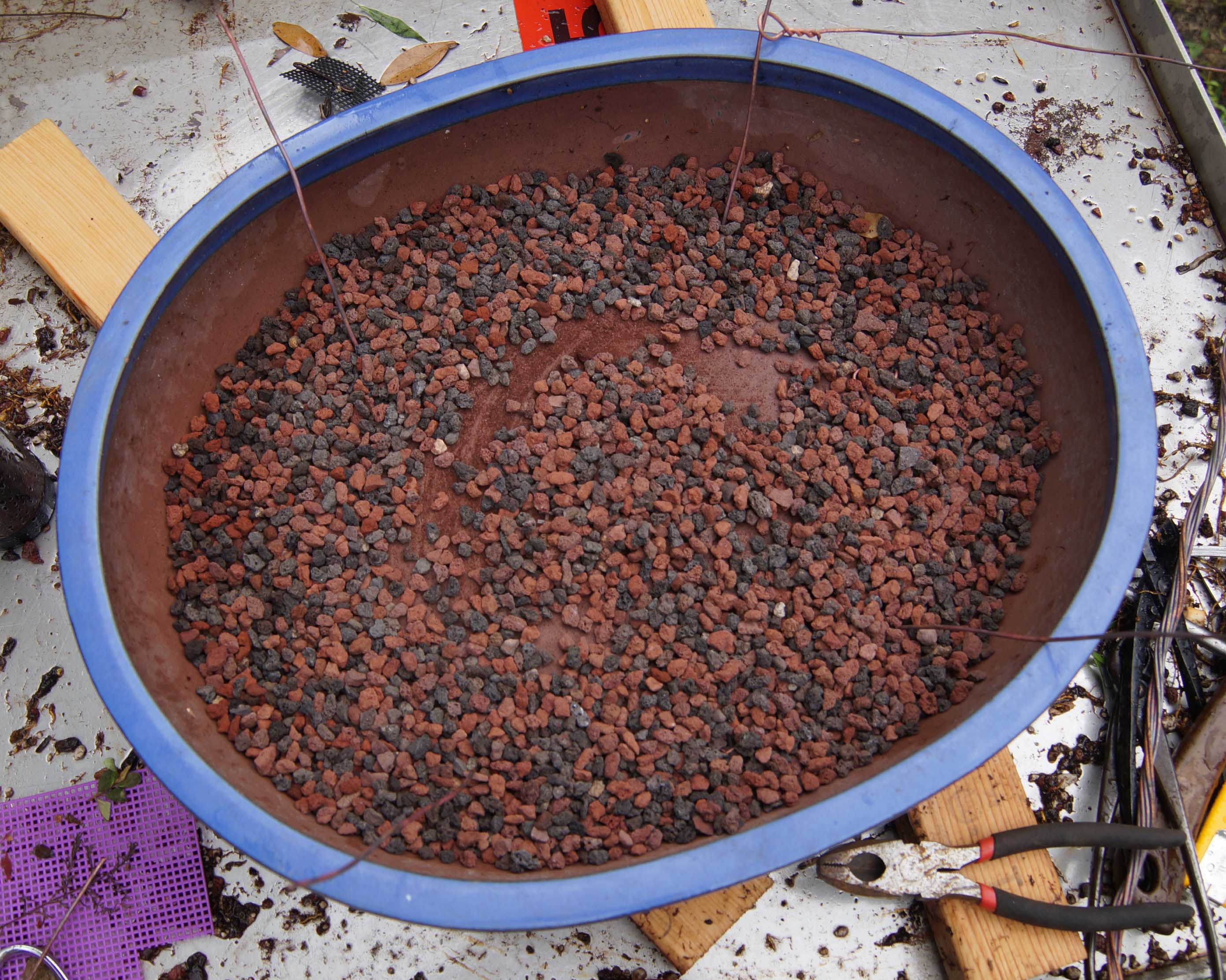 Securing Wires and Drainage Layer